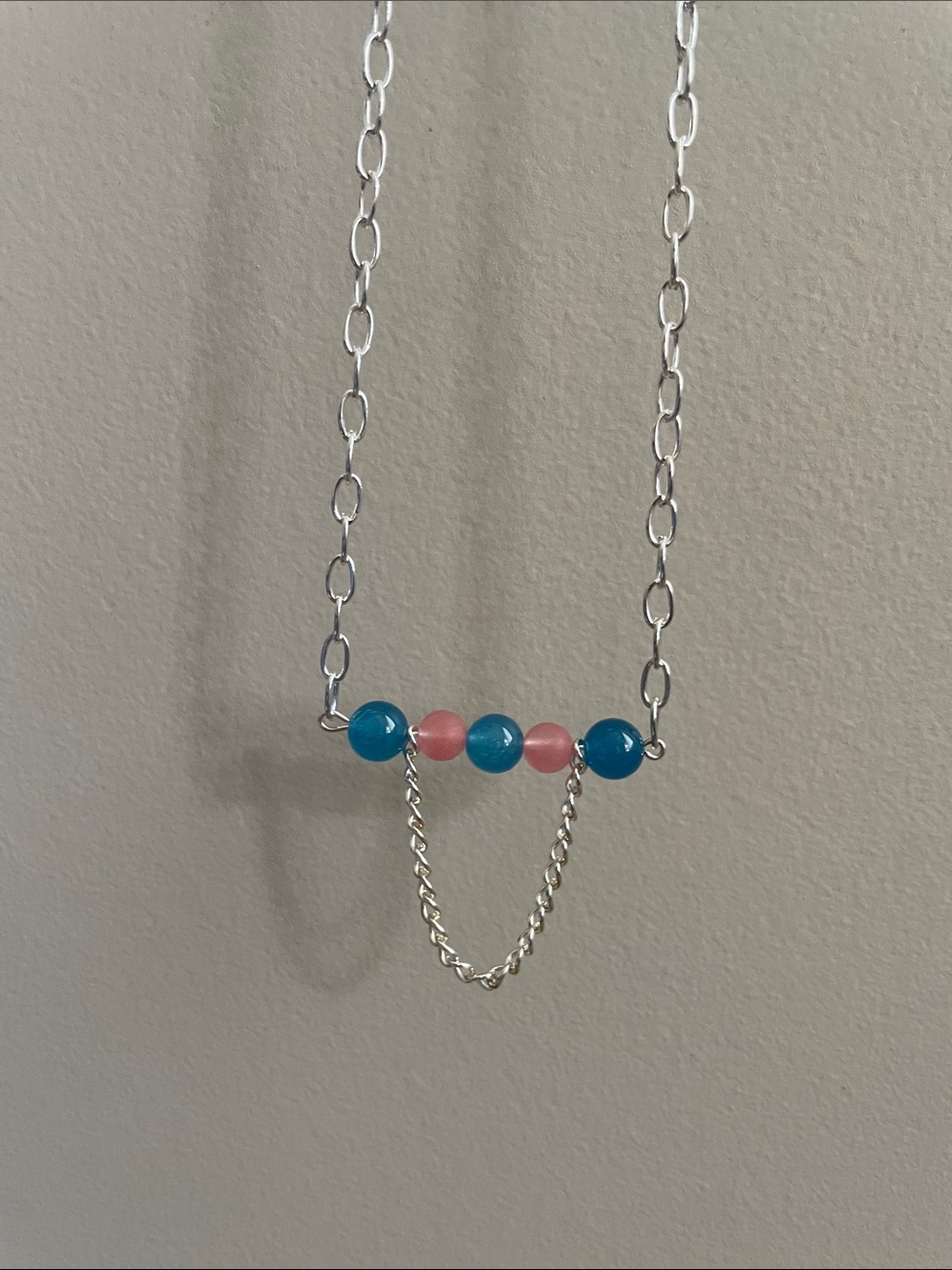Delicate blue steel jade and rose quartz round gemstone beads wire necklace